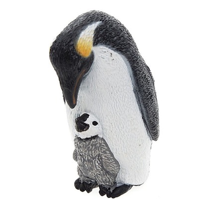 Императорский пингвин с птенцом